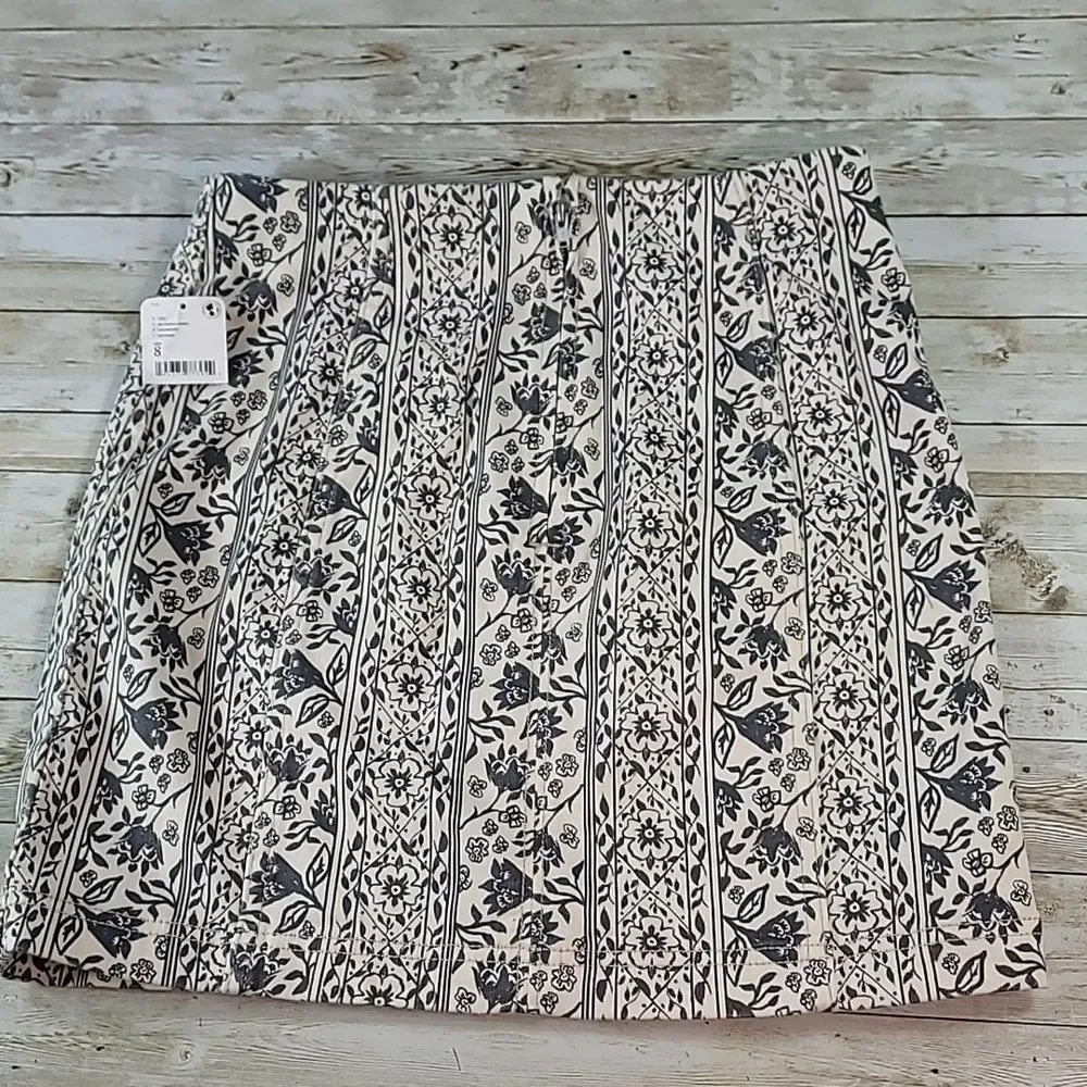 NEW Free People Modern‎ Femme Denim Floral Miniskirt Macadamia Combo Size 8 NWT - Picture 6 of 8